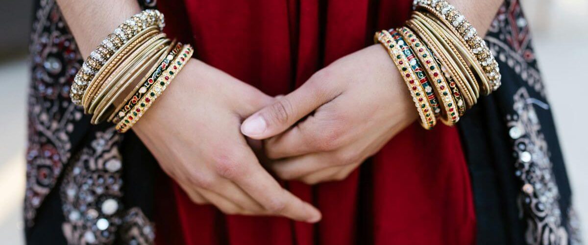 danza del ventre mani bracciali rosso e oro