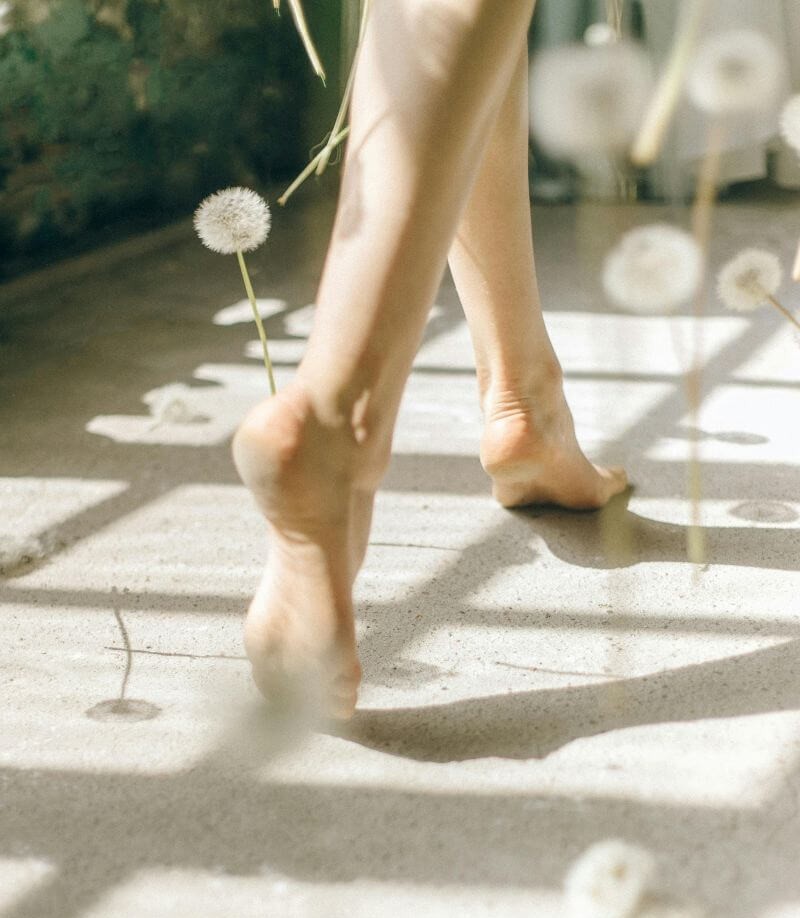 piedi nudi danza del ventre